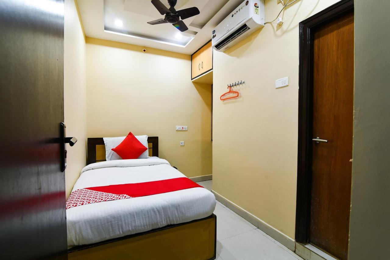 Ramesh Residency Hotel Anantapur Zewnętrze zdjęcie